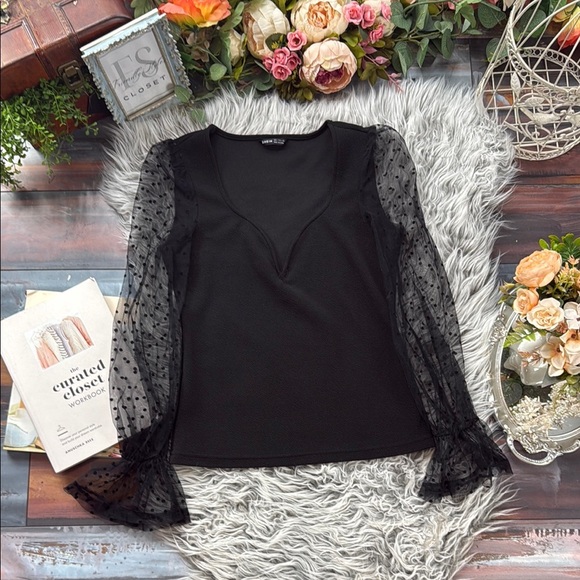 Elegant Black Sheer Sleeve Top - Picture 2 of 8